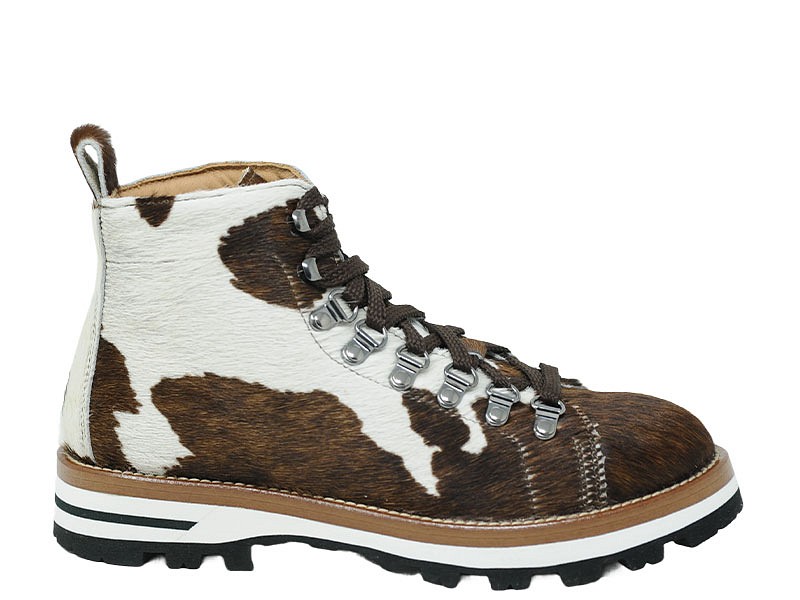 monpiz_falcade-donna-cavallino_cavallino-dunkelbraun-weiss_cavallino-darkbrown-white